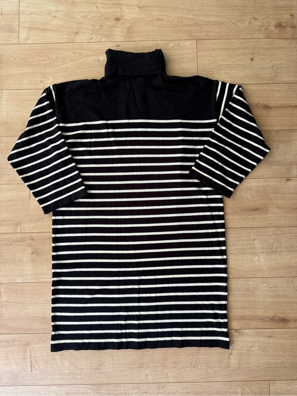 Pomander Place Stripe Turtleneck Sweater Dress Black White 3/4 Sleeve Large
